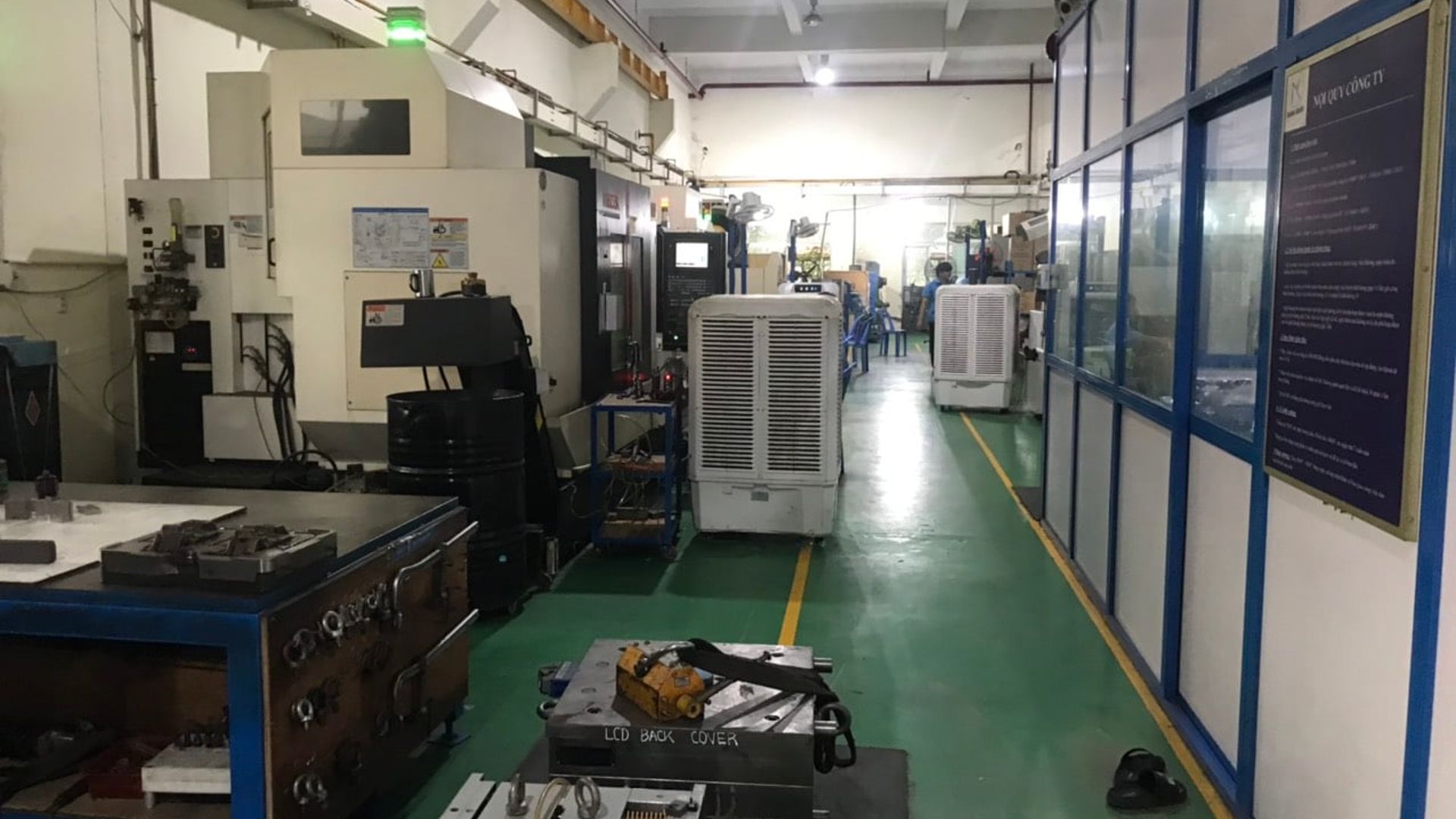 DEWIN Vietnam Audited CNC Workshop Floor