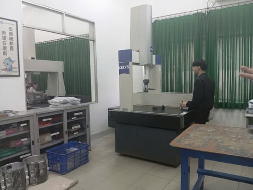What Are the SPI Surface Finish Standards for Plastic Injection Molding?