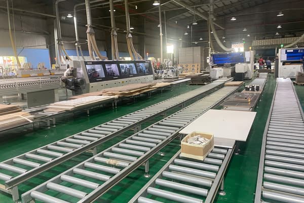 Automatic Edge Banding Machine 1