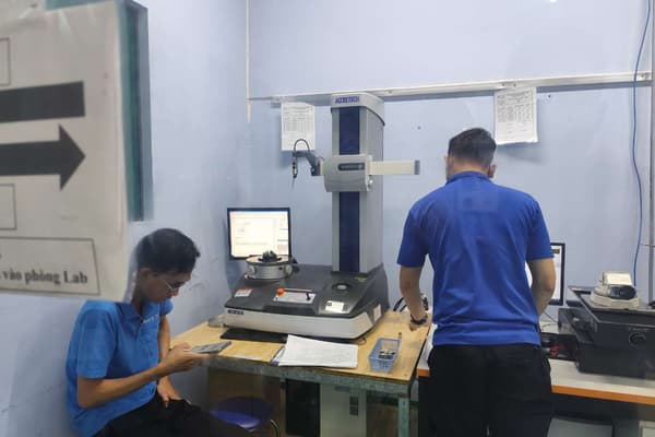 Flatness meter