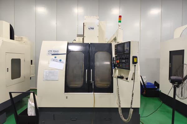 CNC milling machine  2 