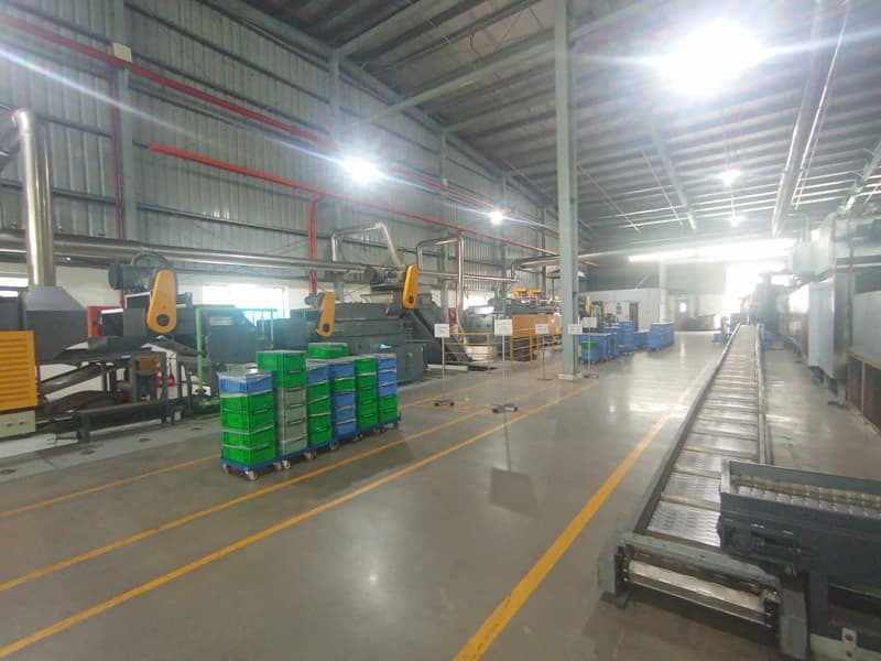 Production floor at Essence, a DEWIN-verified Vietnamese supplier facility