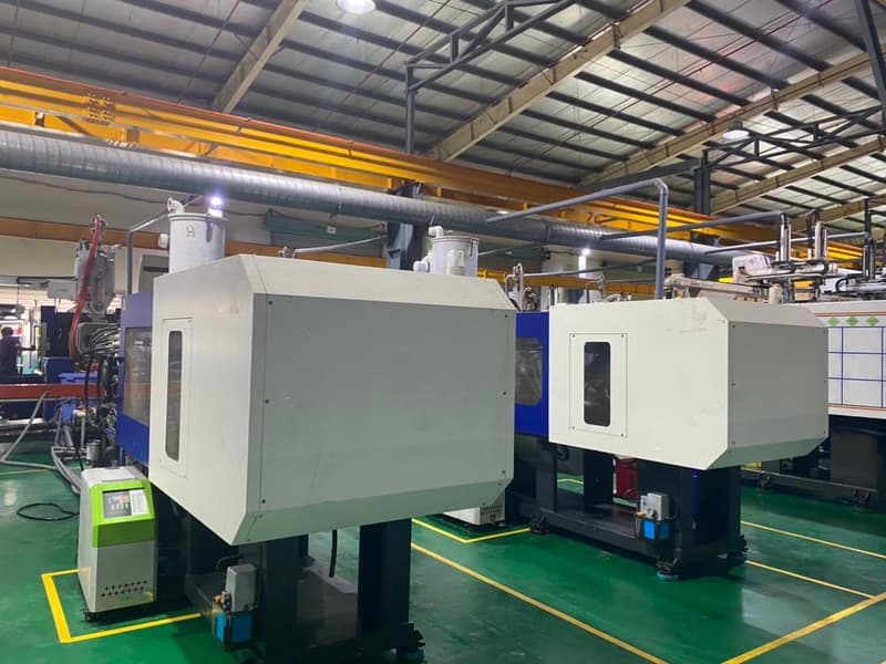 Injection Molding in Vietnam: Presses and Tooling