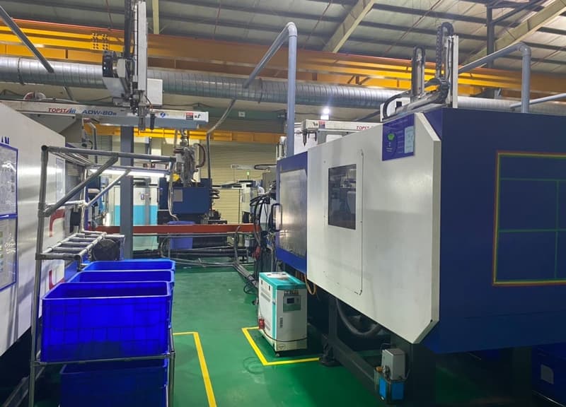 Plastic injection molding machine at Kahong Vietnam, an audited DEWIN partner factory