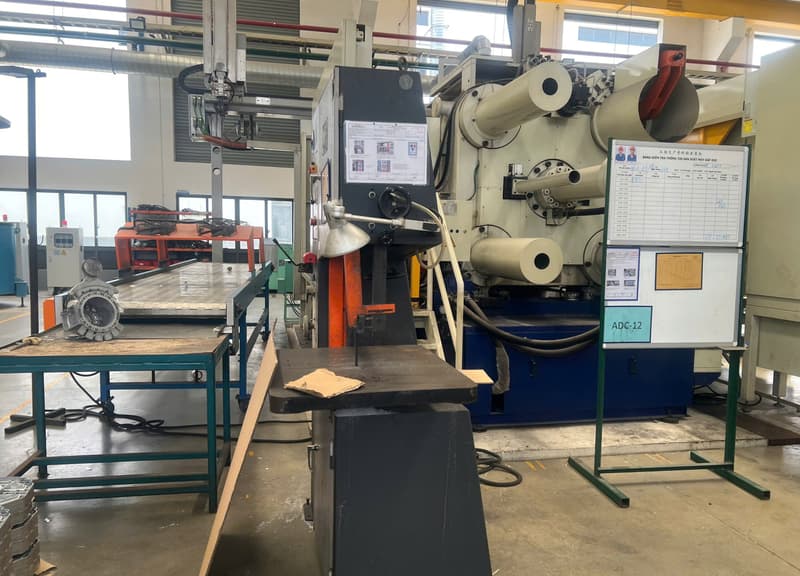 Aluminum die casting machine at Altop Precision Die Casting, an audited DEWIN partner factory in Vietnam